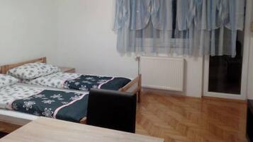 1 camera, ferro/asse da stiro, Wi-Fi, lenzuola