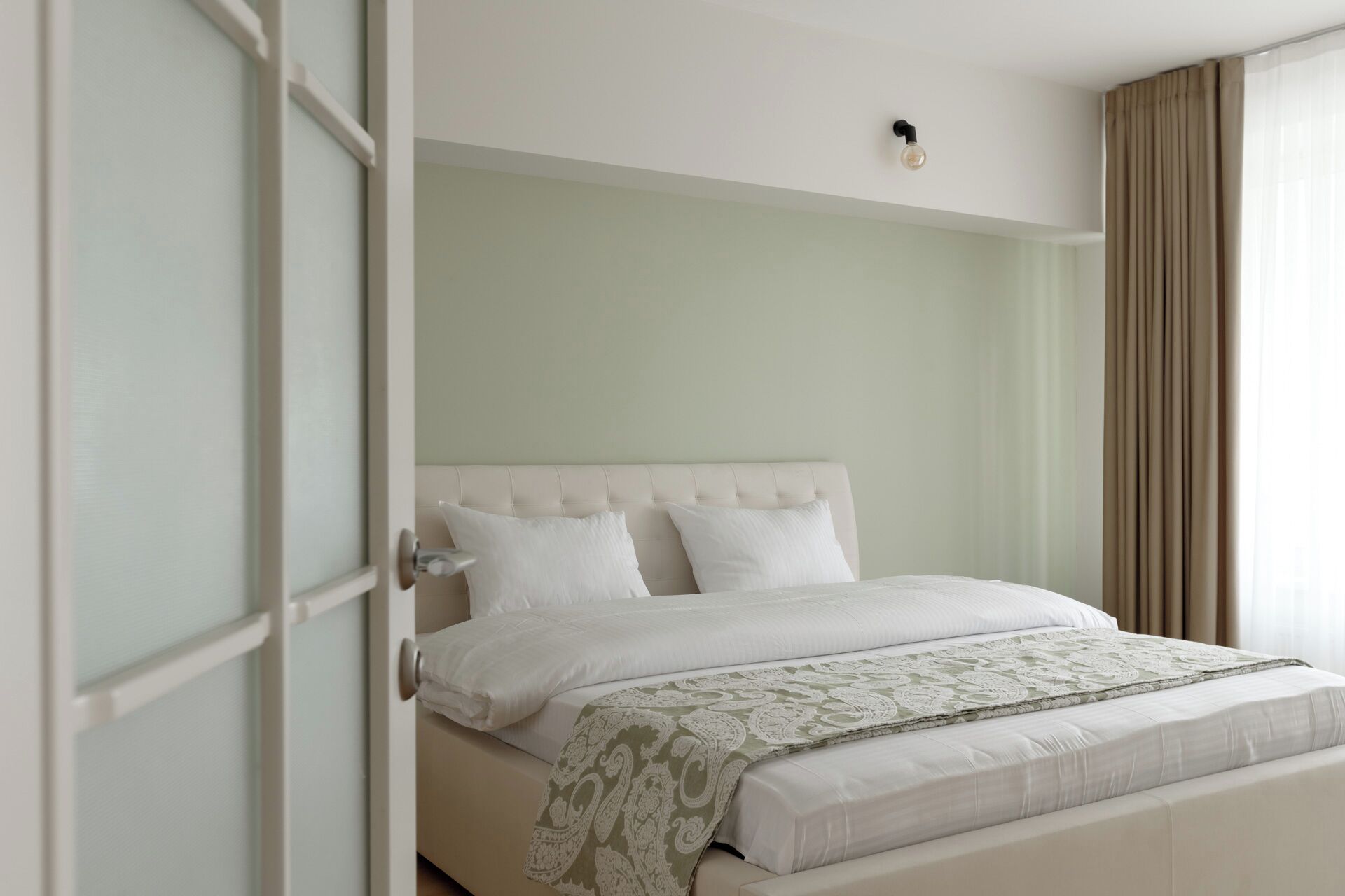 3 makuuhuonetta, silitysrauta/-lauta, Wi-Fi, vuodevaatteet