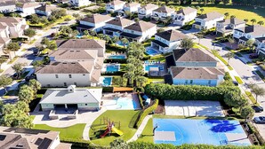 Exterior - 5BD Moana Theme- Pool Theater- Sleeps 12 - Near Disney - Heated Pool + Hot Tub
 (Kissimmee)
