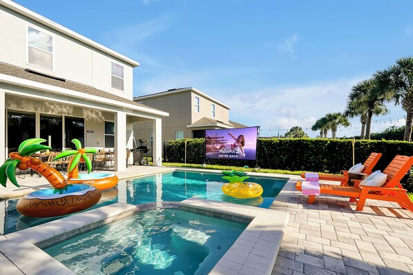 Outdoor pool, a heated pool