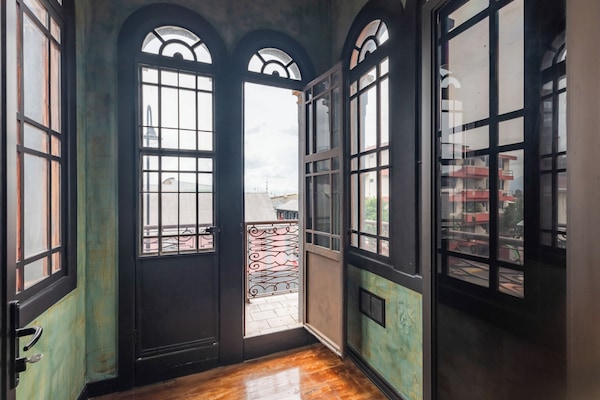 Two Bedroom Second Floor Suite | Area keluarga | Printer