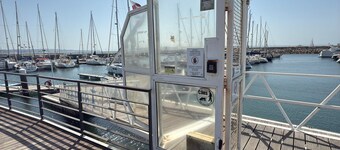 Beach and Surf cosy boat