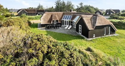 Lovely home in Ringkøbing with sauna