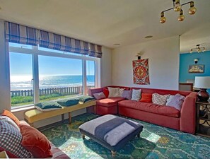 House | Living area | TV, fireplace