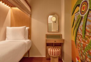 Desk, free WiFi, bed sheets