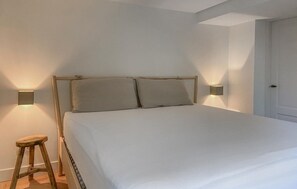 5 chambres, fer et planche à repasser, accès au Wi-Fi (inclus)