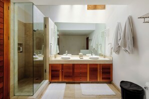 Deluxe House, Lake View | Bathroom