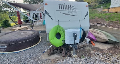 Hills of Lake White
The perfect camping spot with all the amenities of home.