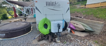 Hills of Lake White
The perfect camping spot with all the amenities of home.