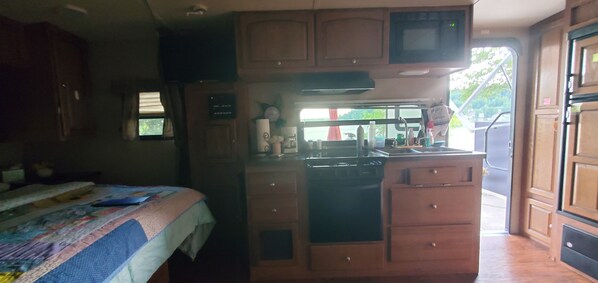 1 chambre, accès au Wi-Fi (inclus), literie fournie