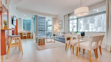 Condo Signature, vue sur l’océan | Aire de séjour