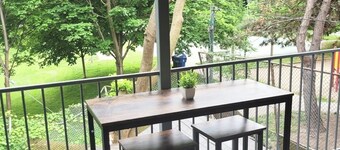 Newly Renovated 2-Bedroom Oasis