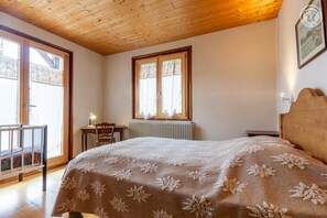 2 camere, ferro/asse da stiro, culla da viaggio, Wi-Fi gratuito