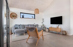 Televisie en een tafeltennistafel