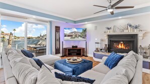 Unclassified image, 4 of 70, button - Luxury 5BR Waterfront Getaway | Spa, Gym, Dock (Discovery Bay)