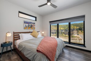 4 bedrooms, desk, free WiFi, bed sheets - Experience luxury and adventure at Row 41, nestled in the heart of Winter Park, Colorado. (Winter Park)