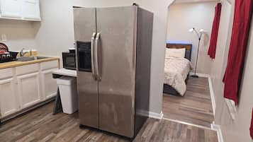 1 bedroom, iron/ironing board, WiFi