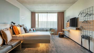 Family Room, 1 Queen Bed with Sofa bed