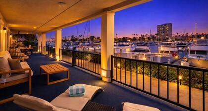 Relaxation is for Everyone, Book Accessible ADA Friendly, Large Patio Views of Marina