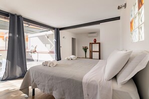 2 chambres, fer et planche à repasser, Wi-Fi, draps fournis