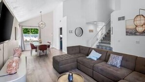 Smart-TV, peis, bordtennis og printere