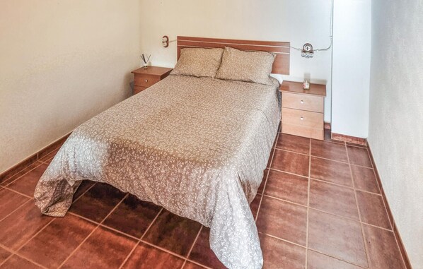 3 bedrooms, travel crib, free WiFi