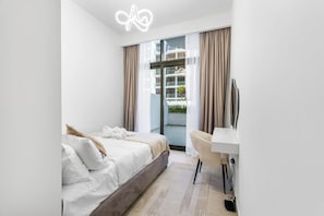 1 chambre, bureau, fer et planche à repasser, Wi-Fi gratuit