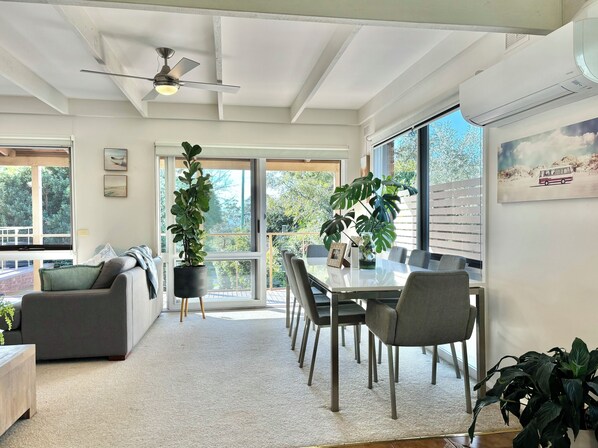 Interior - DROMANA NIRVANA - 4 bedroom, 2 outdoor entertaining decks plus huge fire pit. (Dromana)