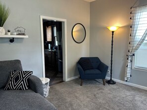 Smart TV, books - Charming 3-bedroom Cottage with AC, WiFi in lovely Eureka (Eureka)