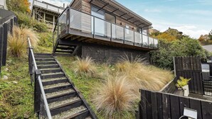 Exterior - Frankton Breeze 1 | Close to Queenstown CBD (Queenstown)