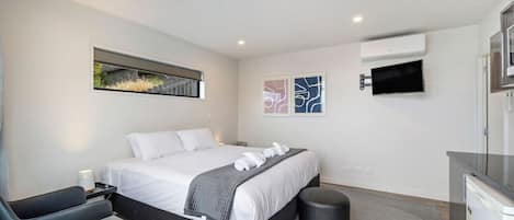 1 室のベッドルーム、アイロン / アイロン台、WiFi、ベッドシーツ