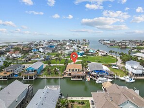 Marina - Mermaid Lair (Jamaica Beach)