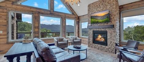 Televisión, chimenea