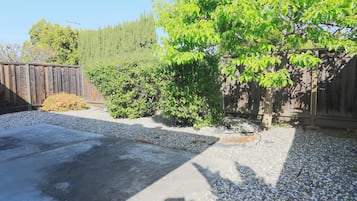 Casa familiar, patio, junto al lago | Terraza o patio
