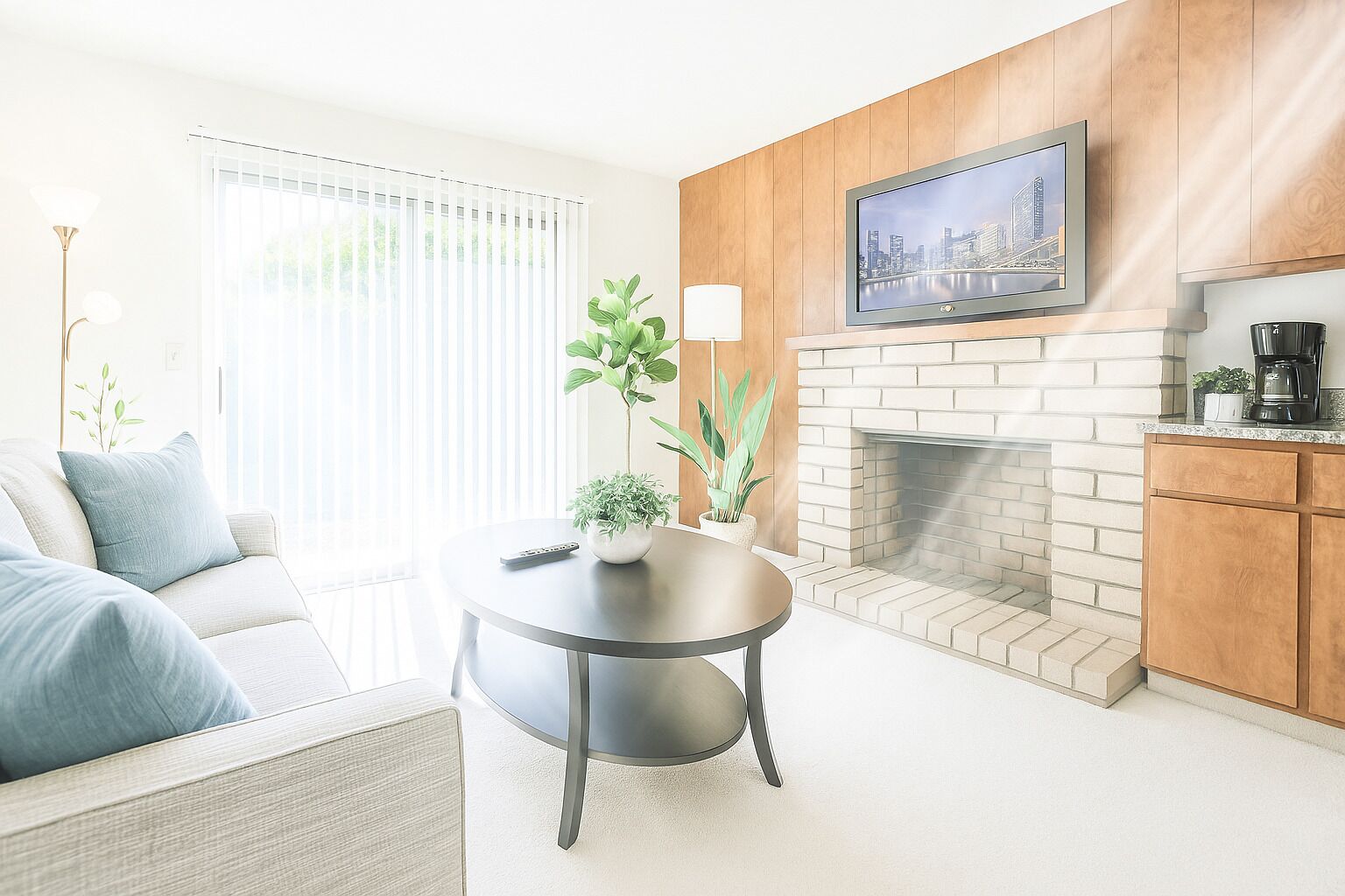 Flat-screen TV, computer monitors