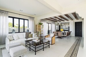 TV - Bayandati Resort (Morong)