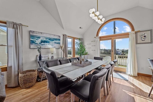 Cool Breeze | 620 ft to the beach | Private Pool, Hot Tub, and Dog Friendly