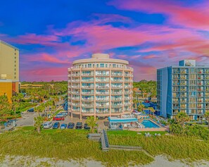 Exterior - Beautifully Renovated 2 Bedroom Suite! Stunning Oceanfront Views- St. Clements 704 (Myrtle Beach)