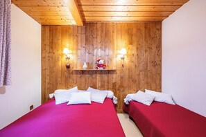 1 bedroom, iron/ironing board, free WiFi