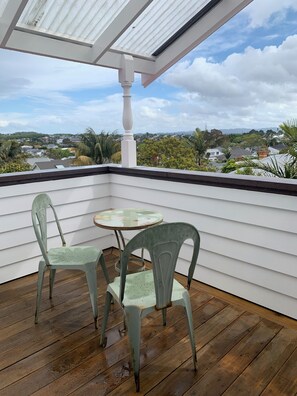 Property grounds - High spec villa in sought after heritage central suburb. Pet friendly   (Auckland)