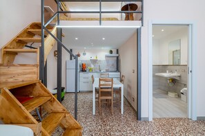 Interior - Apartment 'I Vacanzieri - Papavero Apt' with Balcony, Wi-Fi and Air Conditioning (Avola)