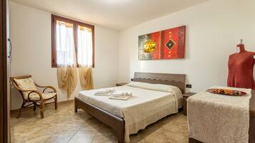 2 soverom, strykejern/-brett, wi-fi (inkludert) og sengetøy