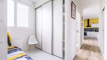 3 bedrooms, iron/ironing board, free WiFi, bed sheets