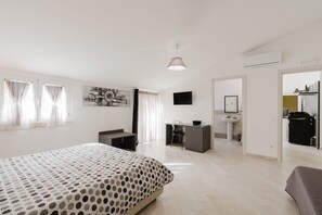 1 bedroom, free WiFi, bed sheets - Room 'Camera 1' with Balcony, Wi-Fi and Air Conditioning (San Giuseppe Jato)