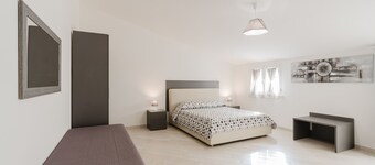 Chambre "Camera 1" avec balcon, Wi-Fi et climatisation