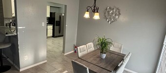 Cozy 3-bedroom house in welcoming Houston with AC, WiFi