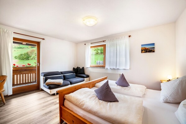 1 bedroom, free WiFi, bed sheets