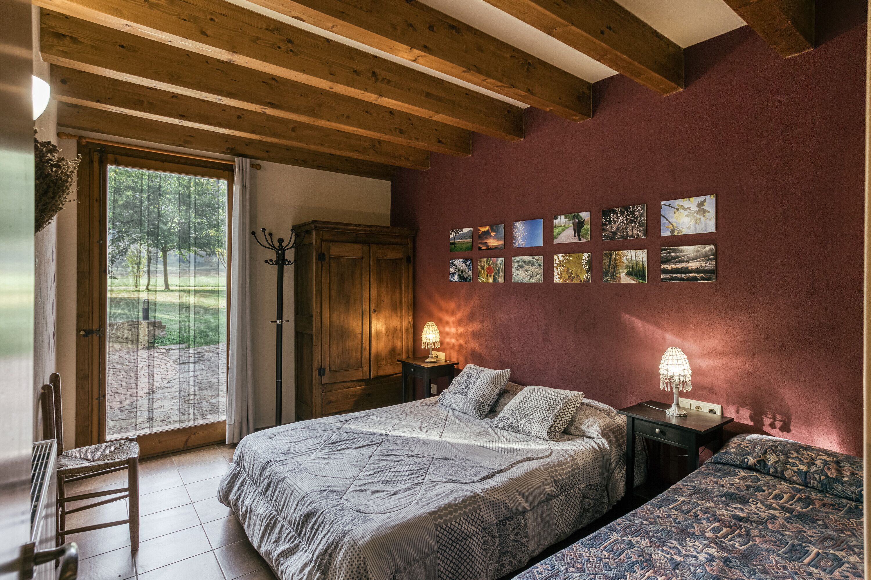 2 slaapkamers, een strijkplank/strijkijzer, gratis wifi, beddengoed