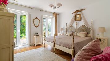 6 bedrooms, free WiFi, bed sheets