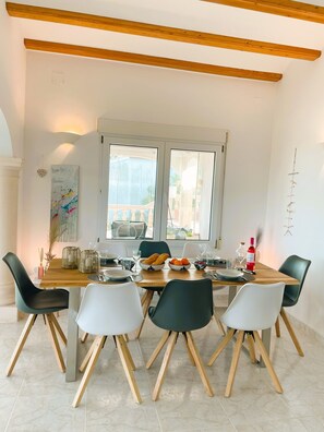 Dining - Villa 'Mimosa' with Sea View, Wi-Fi and Air Conditioning (El Poble Nou de Benitatxell)